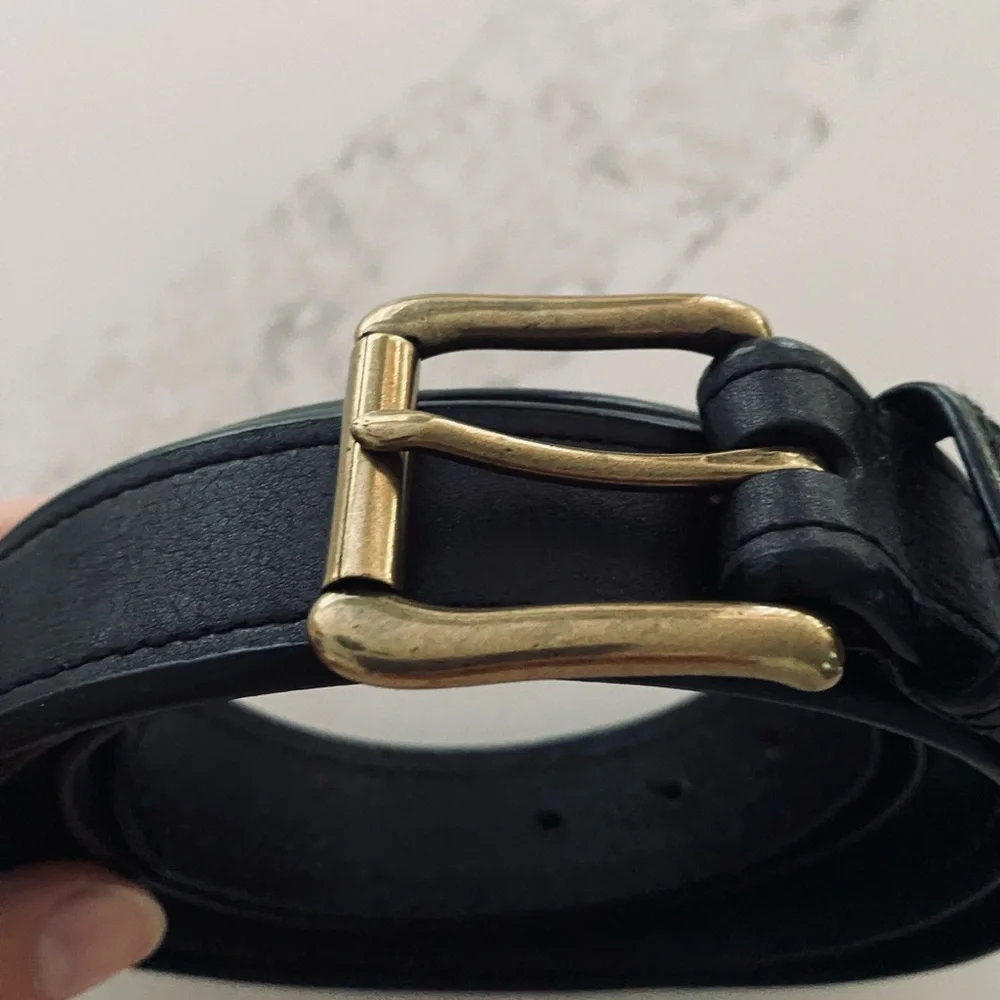 Polo Ralph Lauren Men's Black Leather Belt with Gold Buckle quite luxury